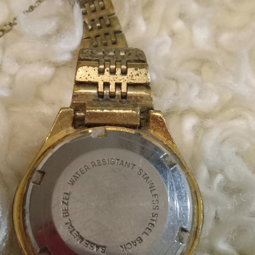 Gold Digital Watch - Picture 3 of 12